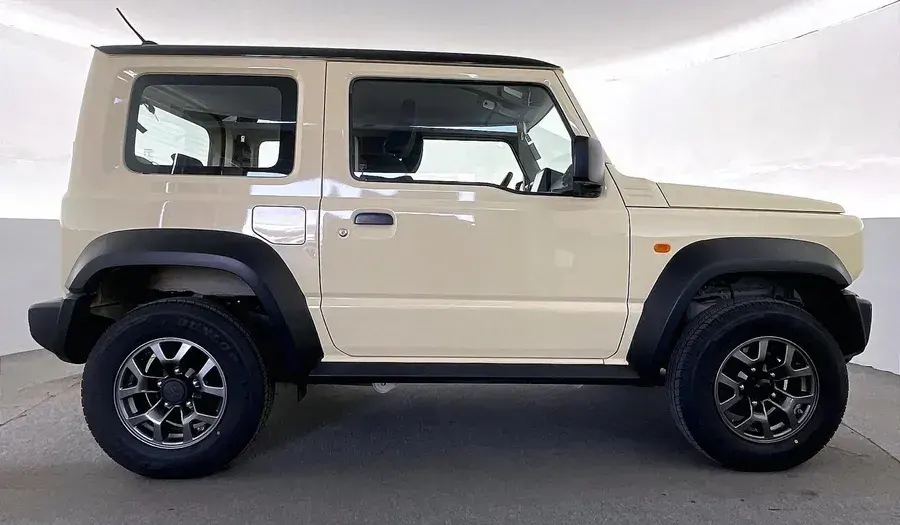 Suzuki Jimny 2023