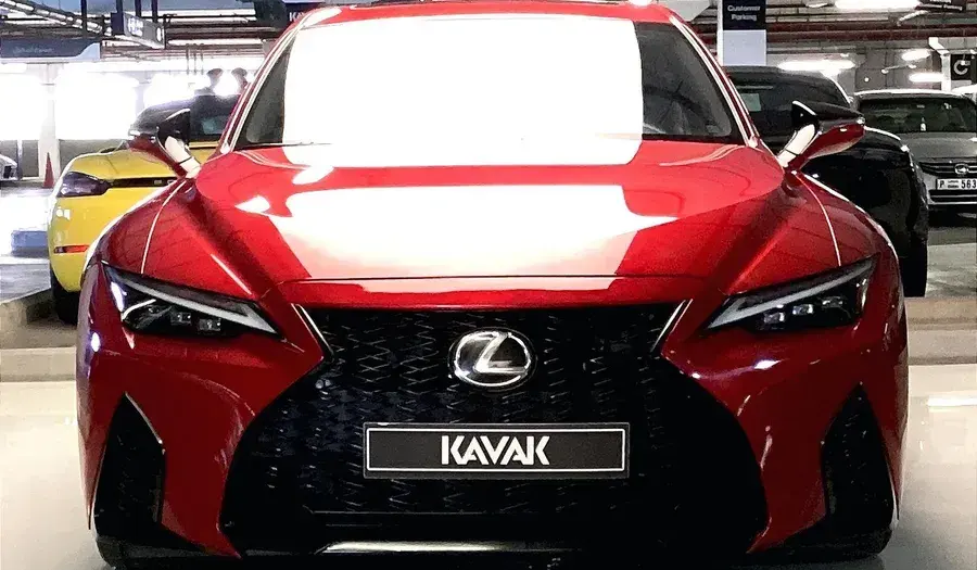 Lexus IS 2024