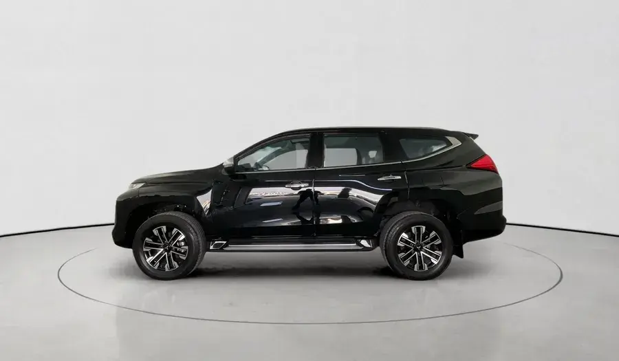 Mitsubishi Montero 2023 3L