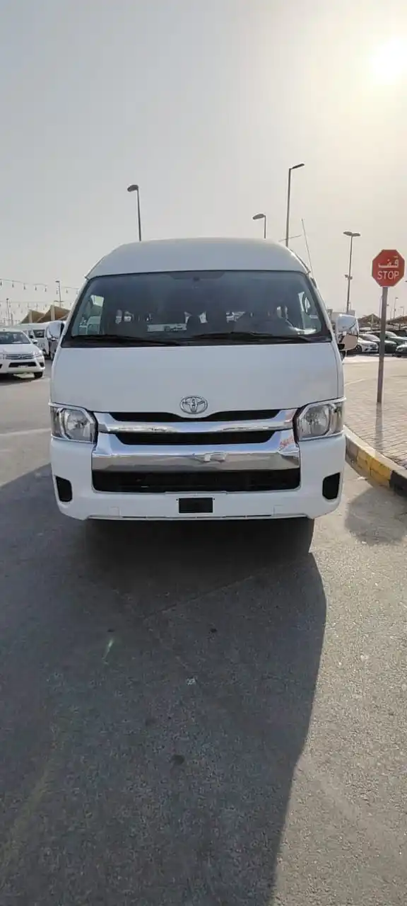 Toyota Hiace 2016