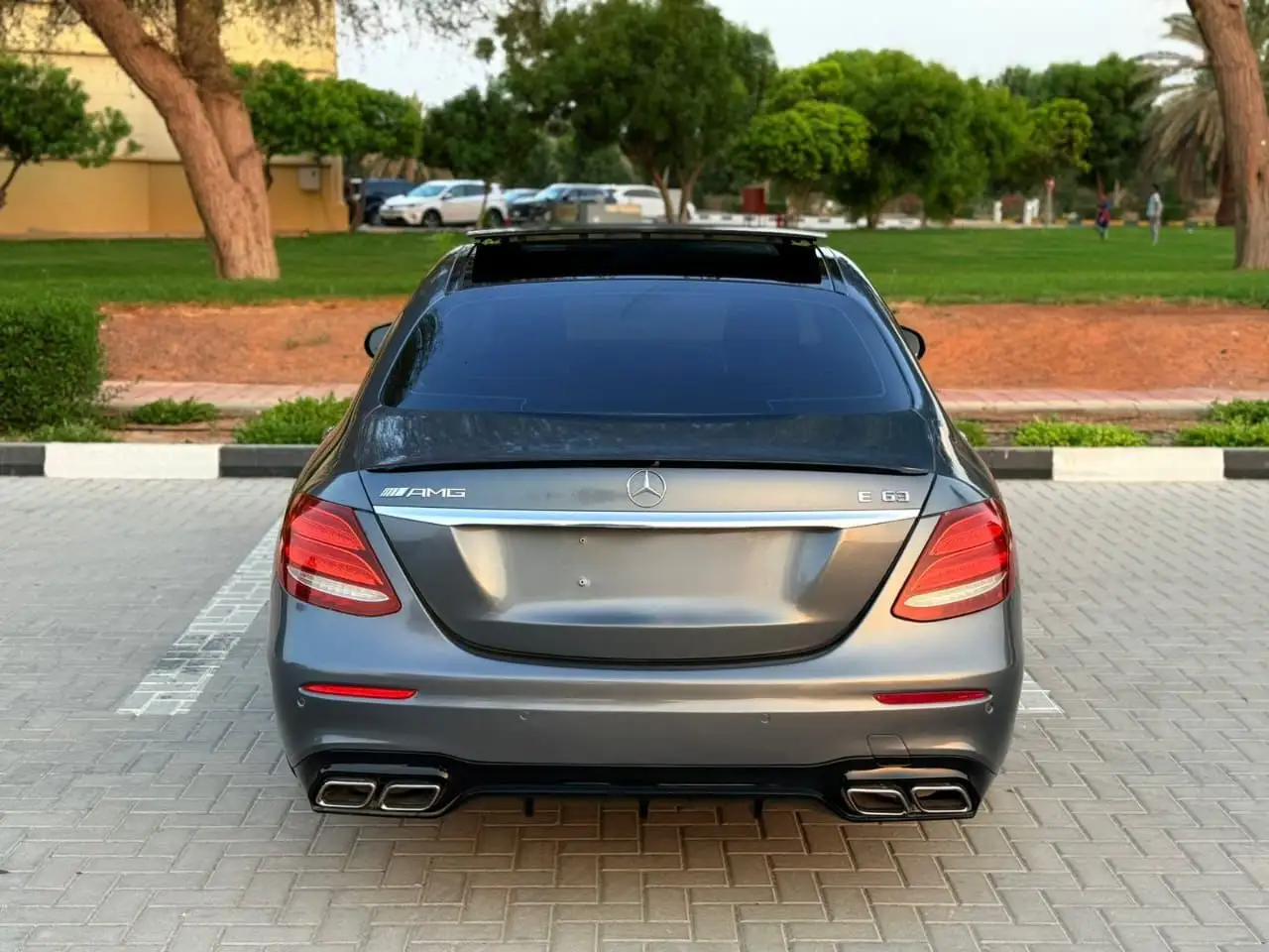 مرسيدس بنز E Class 2017 undefinedL