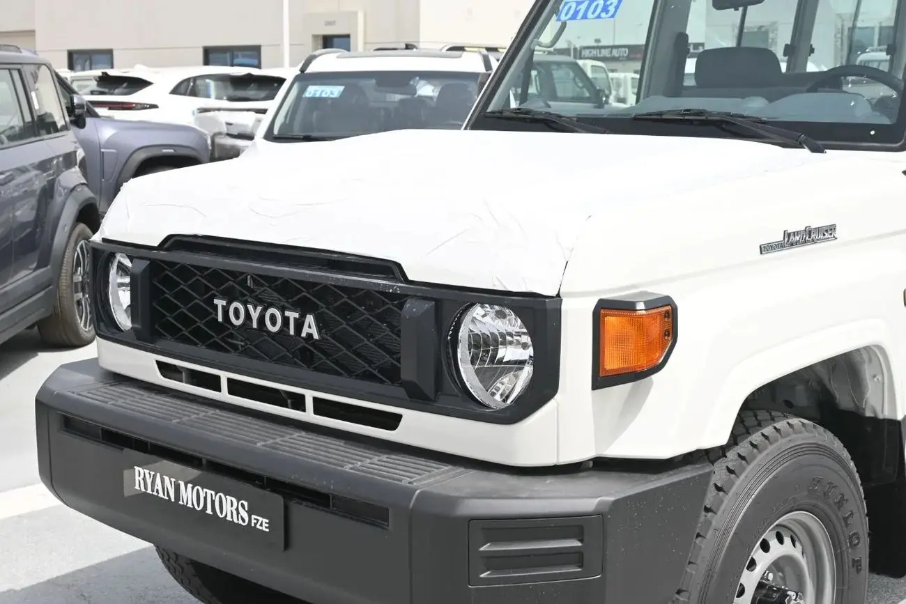 Toyota Land Cruiser 70 2025 4L