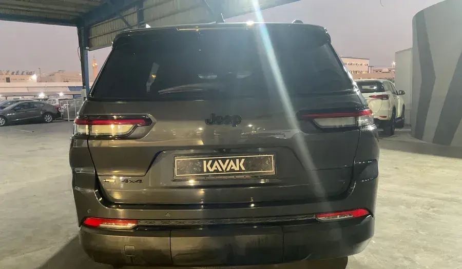 جيب جراند شيروكي 2022 3.6L