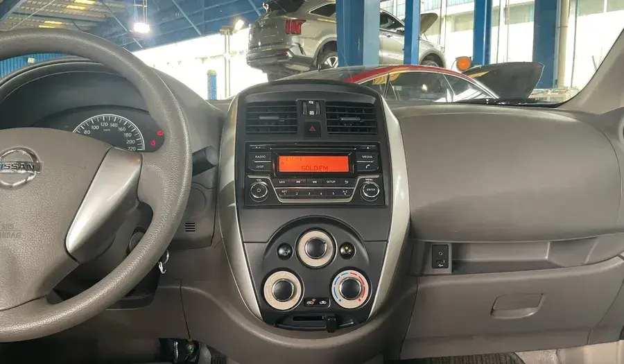 Nissan Sunny 2023