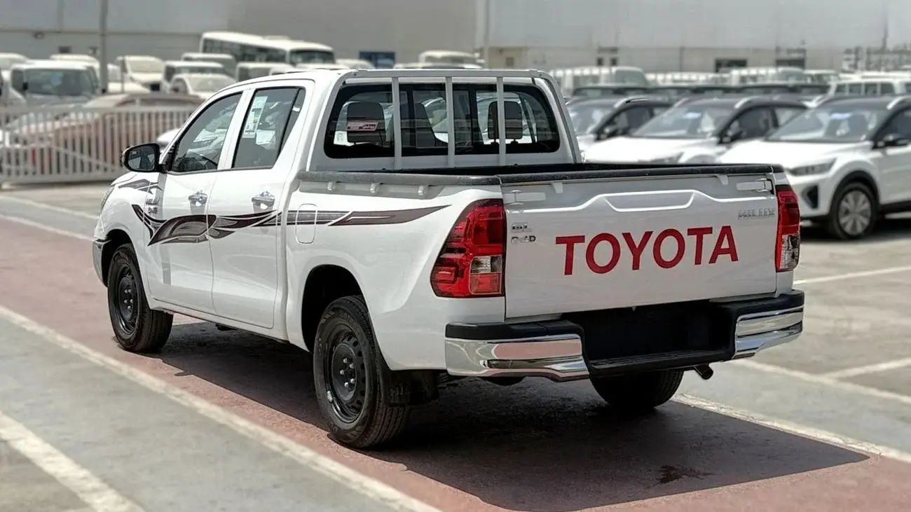 تويوتا هيلوكس 2025 2.4L