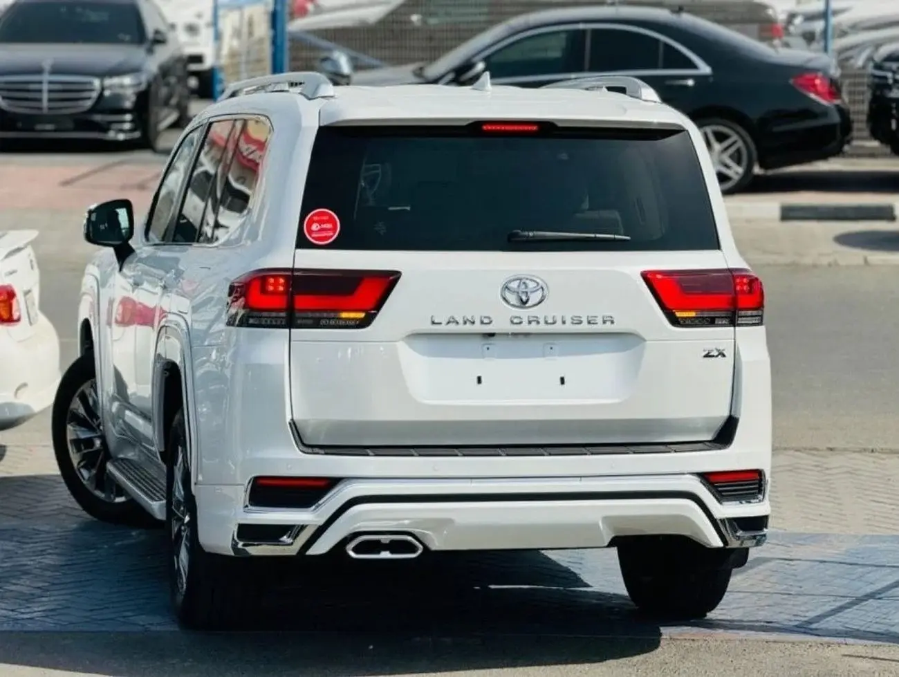 تويوتا لاند كروزر 2023 3.3L