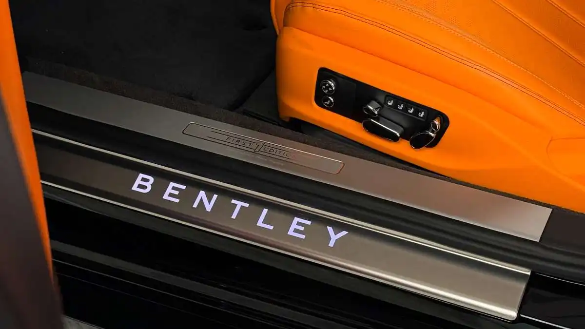 بنتلي كونتيننتال جي تي سي 2025 4L