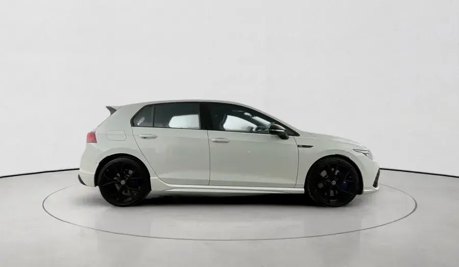 فولكس واجن جولف 2023 2L