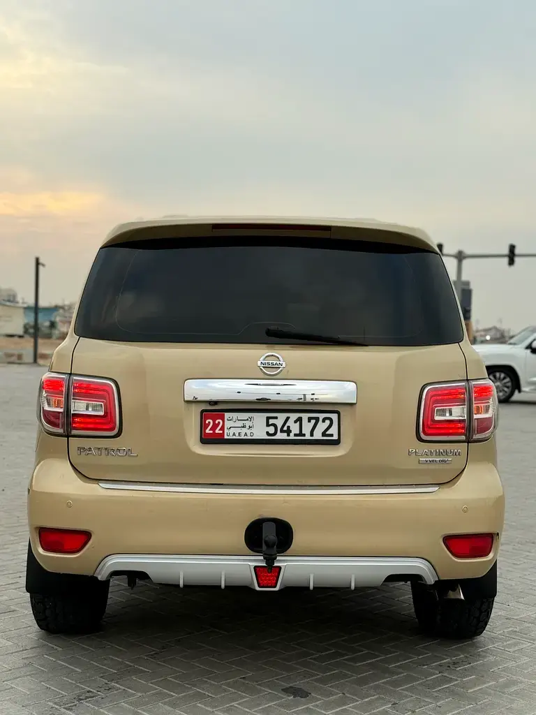 Nissan Patrol 2011 5.6L