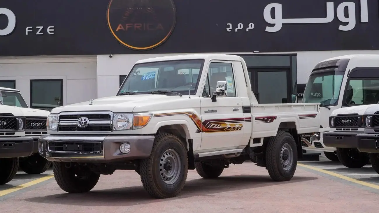 Toyota Land Cruiser Pick Up 2023 4L