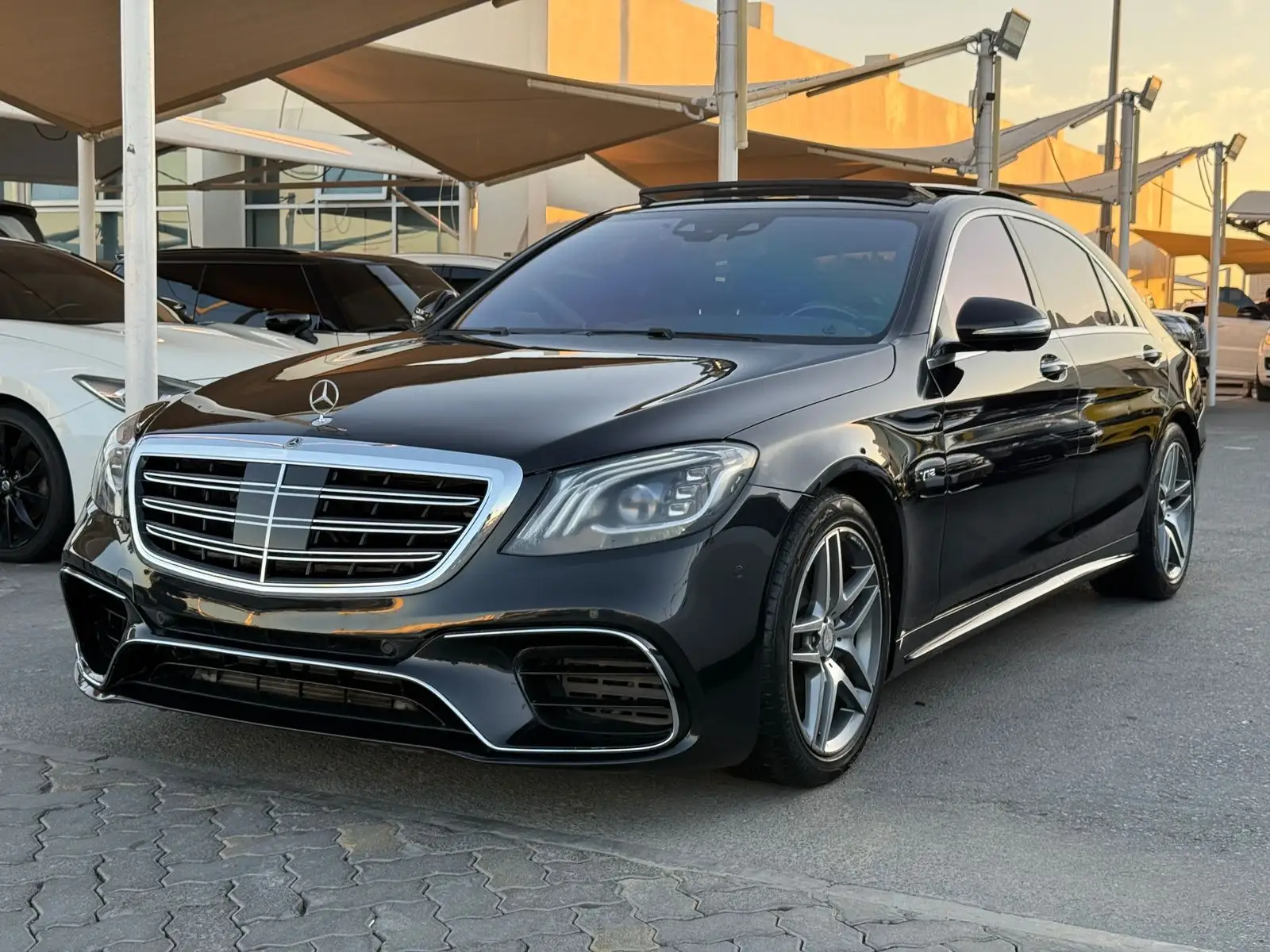 مرسيدس بنز 600 2015