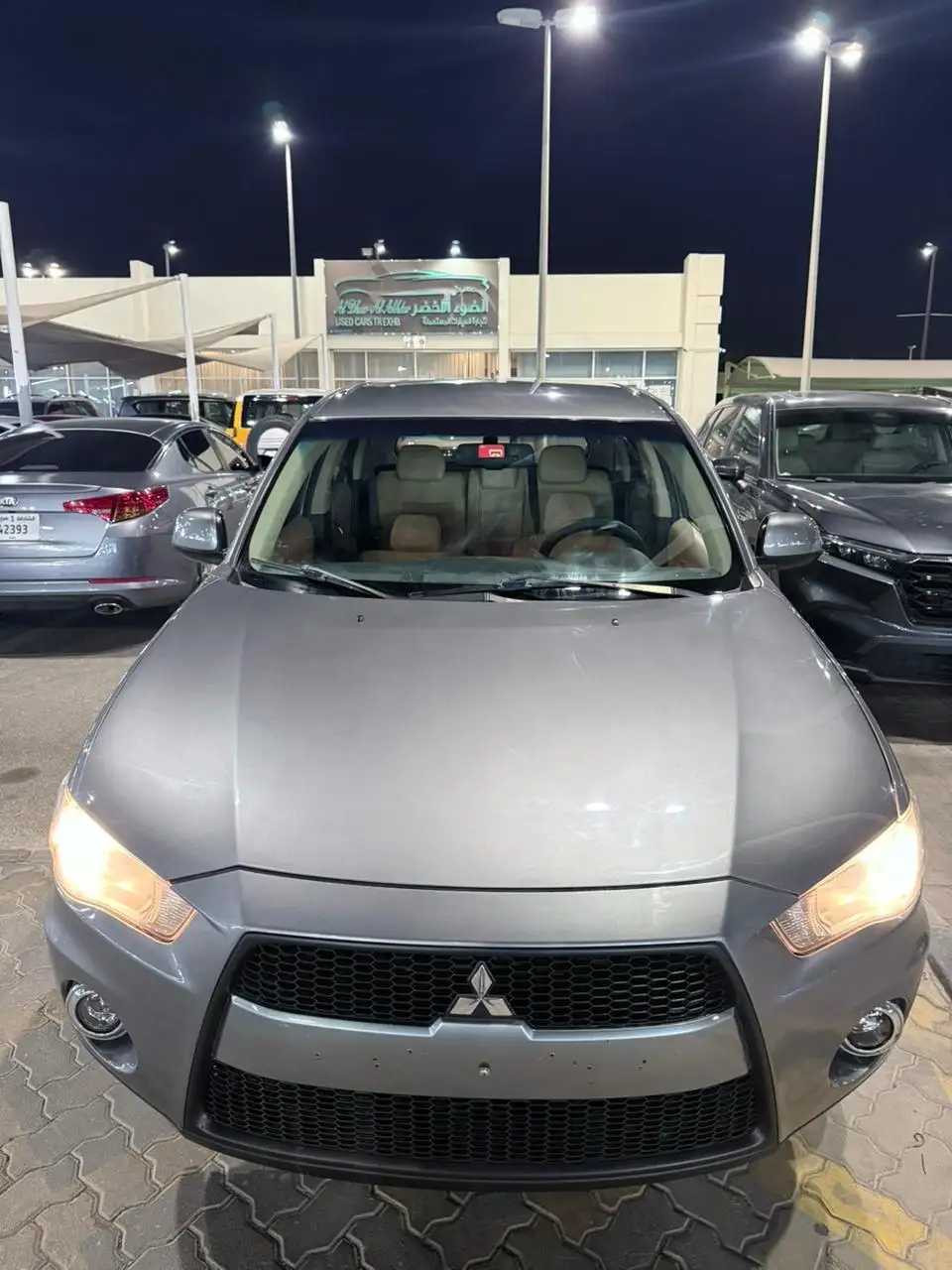 ميتسوبيشي أوتلاندر فيف 2013 2.4L