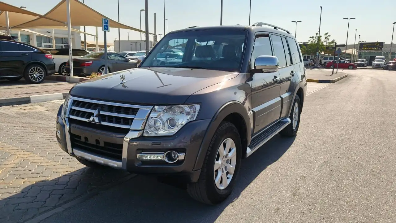 Mitsubishi Pajero 2016