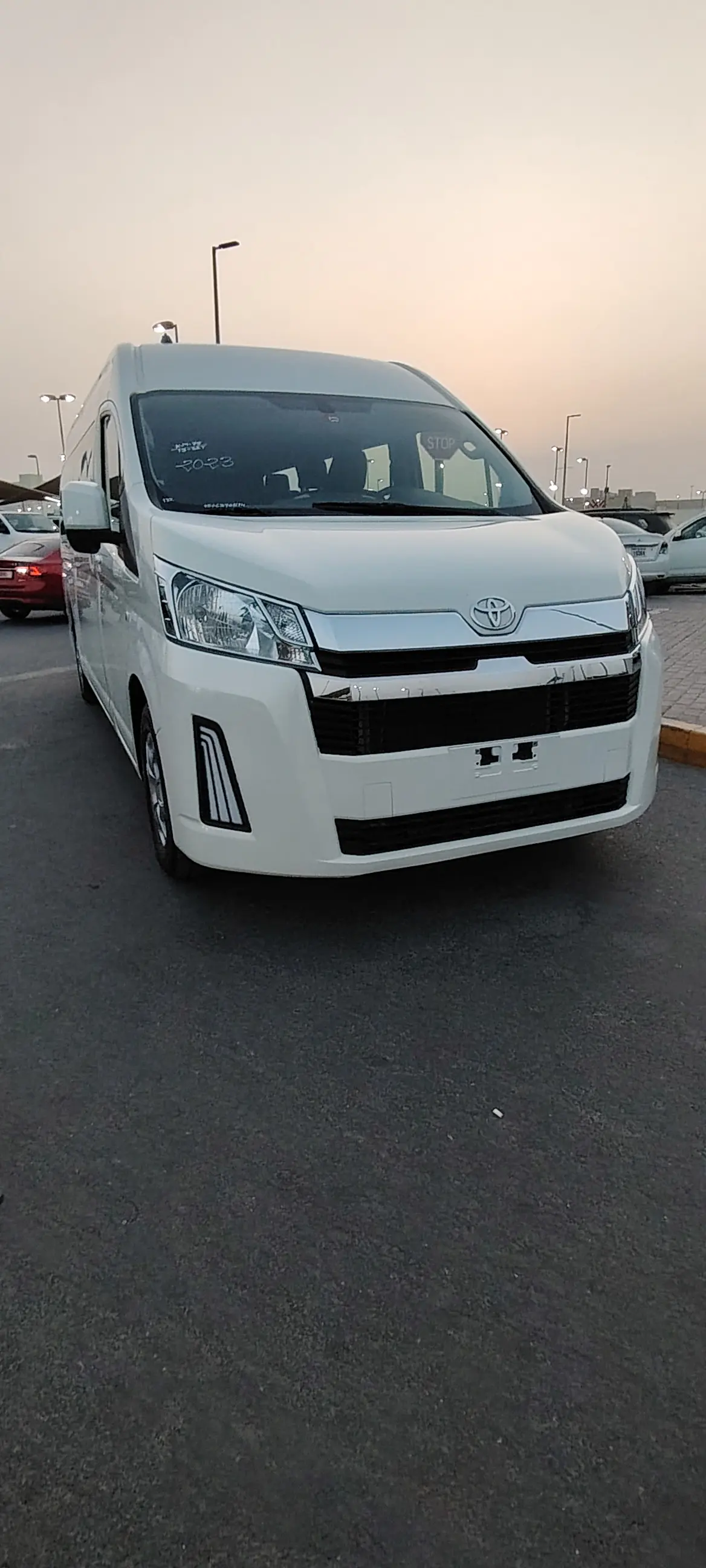 Toyota Hiace 2023