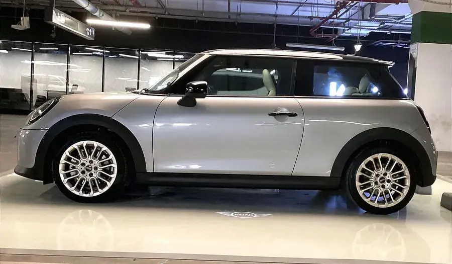 ميني كوبر 2025