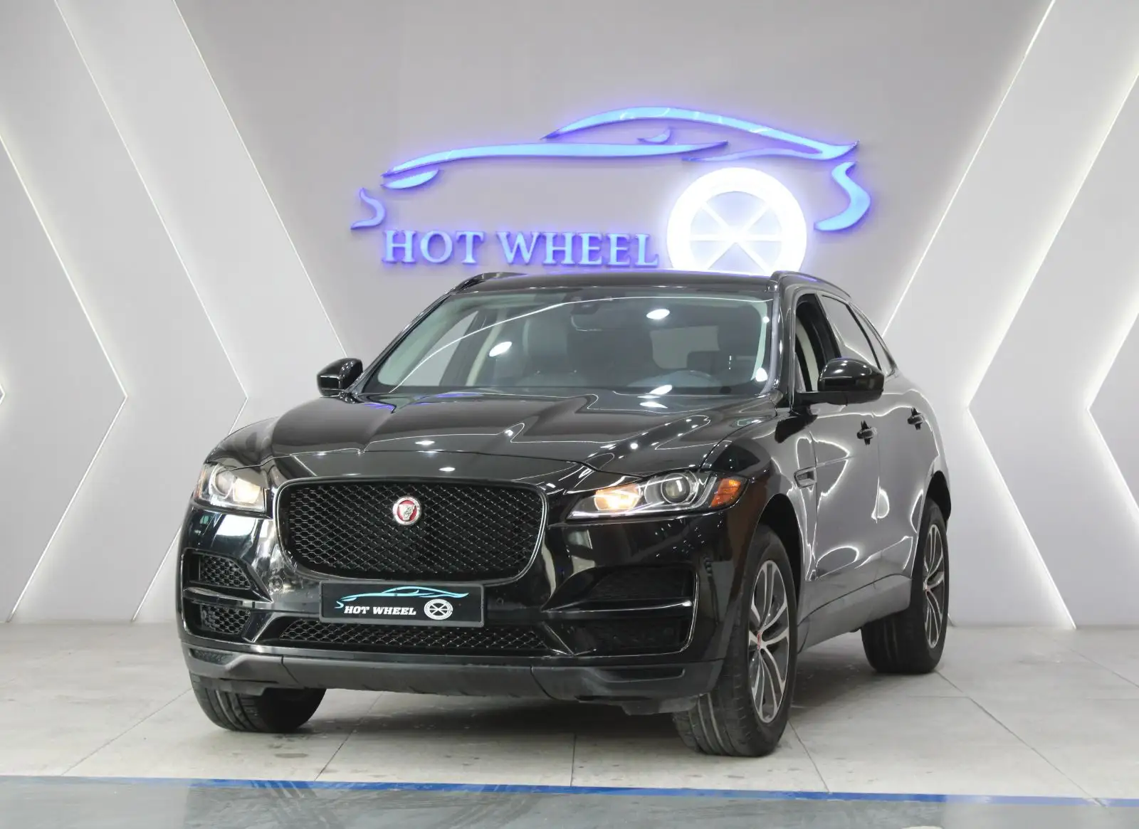 جاكوار F Pace 2019 2L