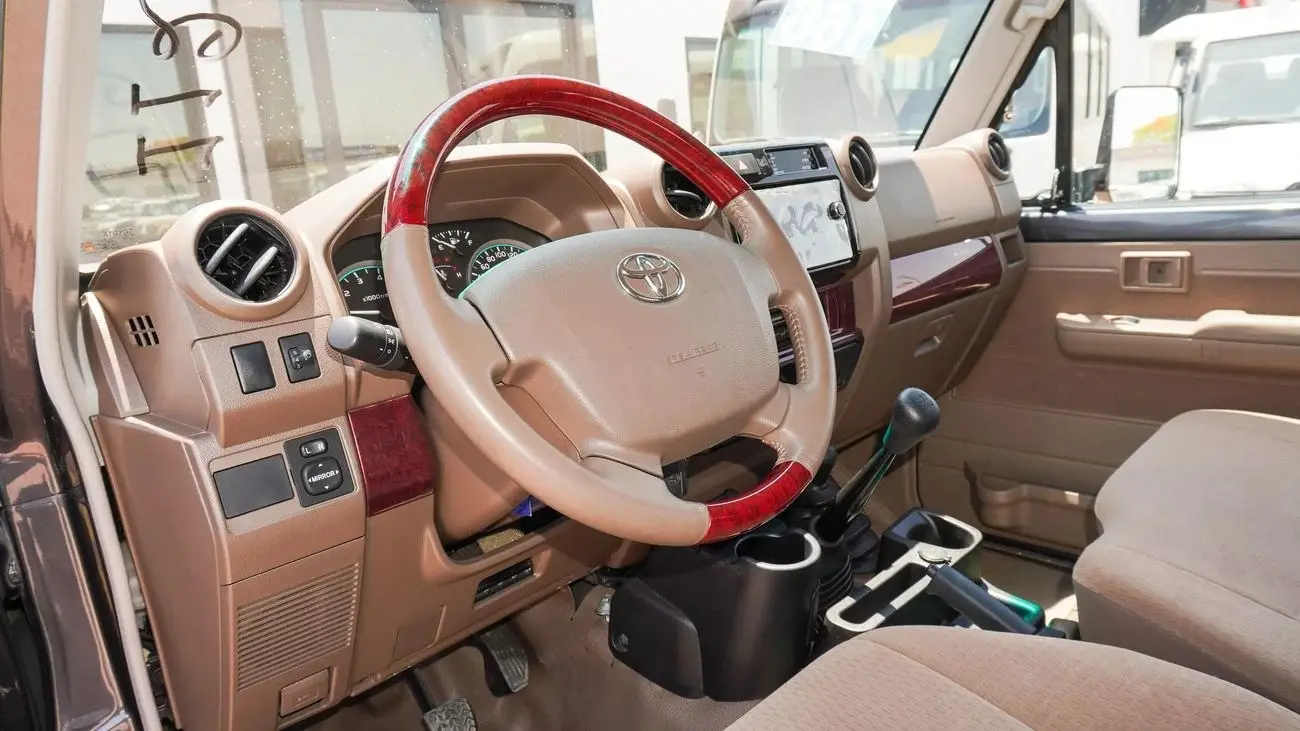 Toyota Land Cruiser Pick Up 2022 4L