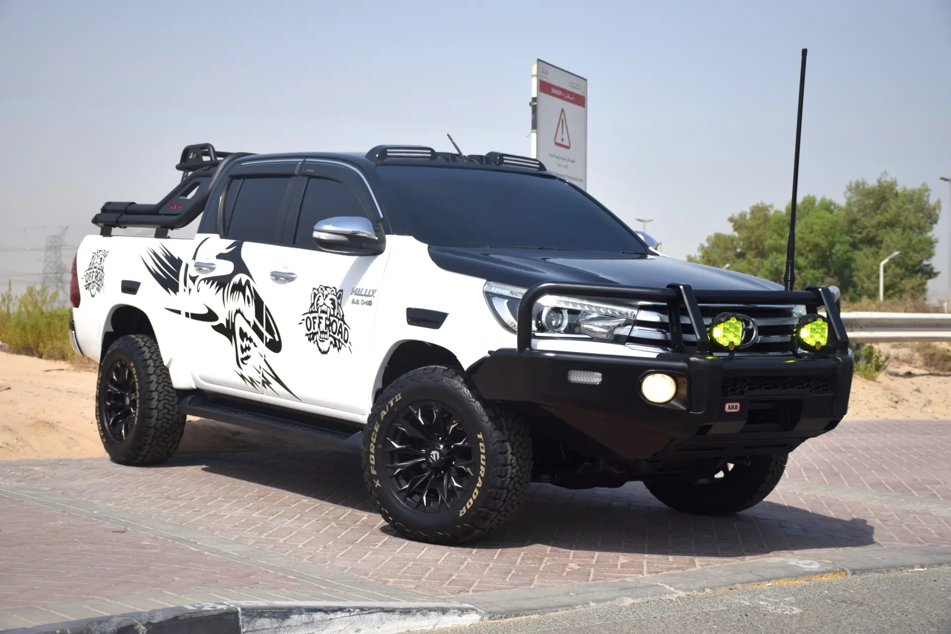 تويوتا هيلوكس 2017 2.8L