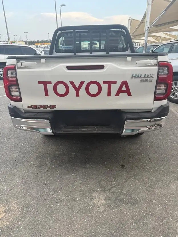 Toyota Hilux 2025 2.7CC