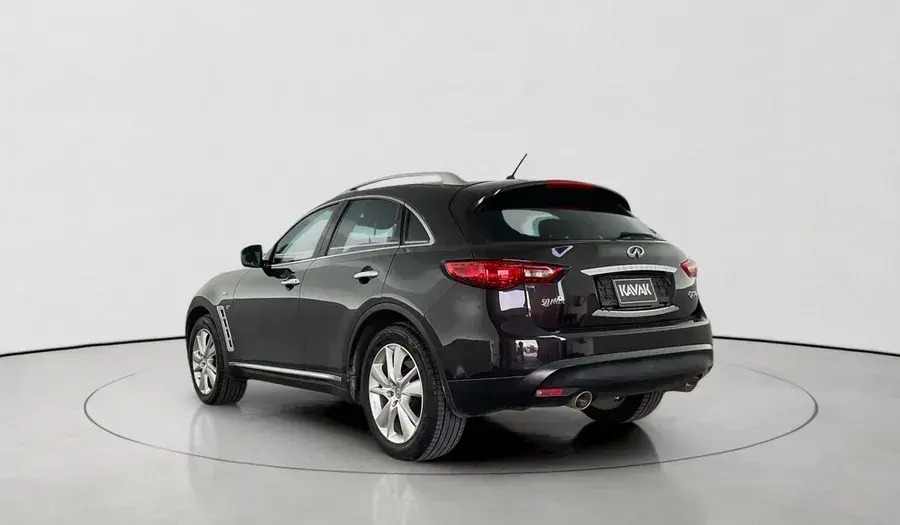 انفينيتي QX70 2018