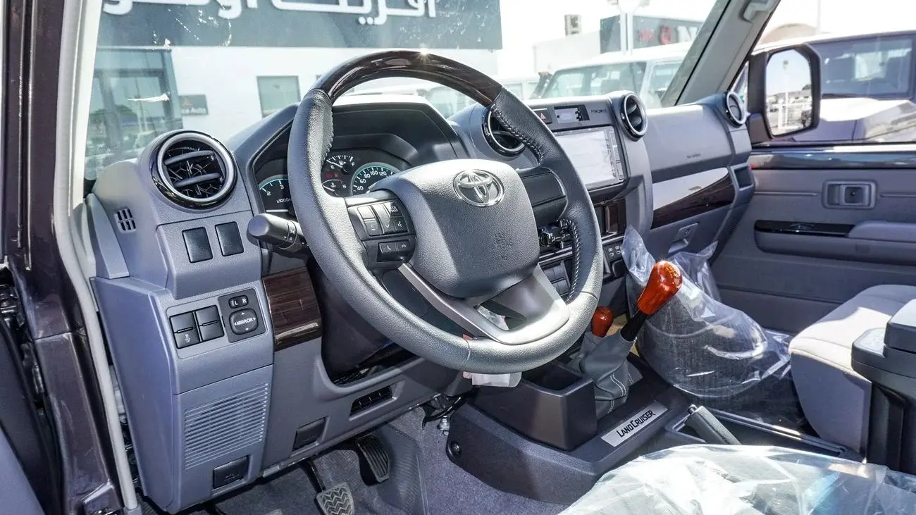 Toyota Land Cruiser 70 2024 4.5L