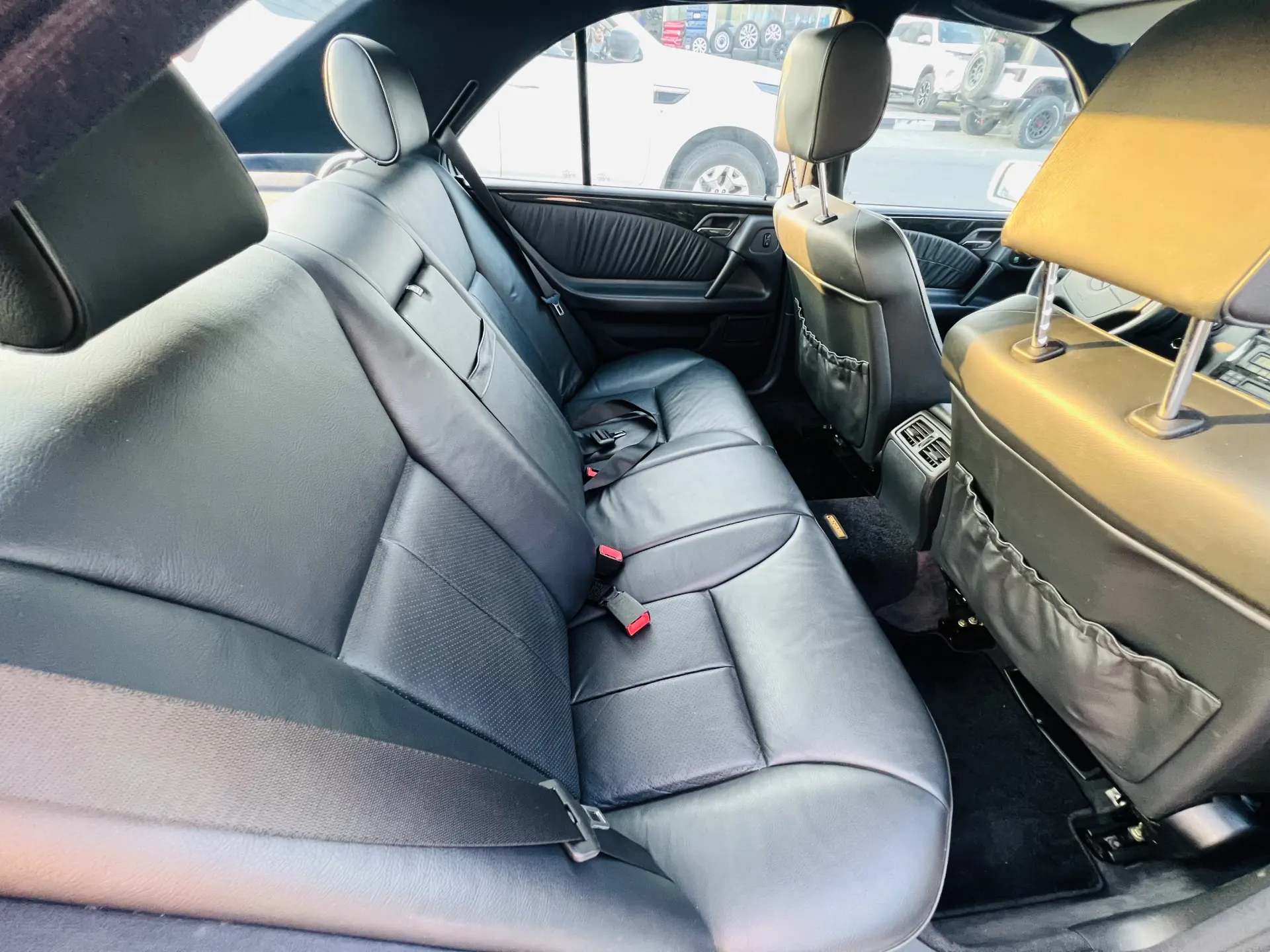 Mercedes Benz E Class 1996 3.2L