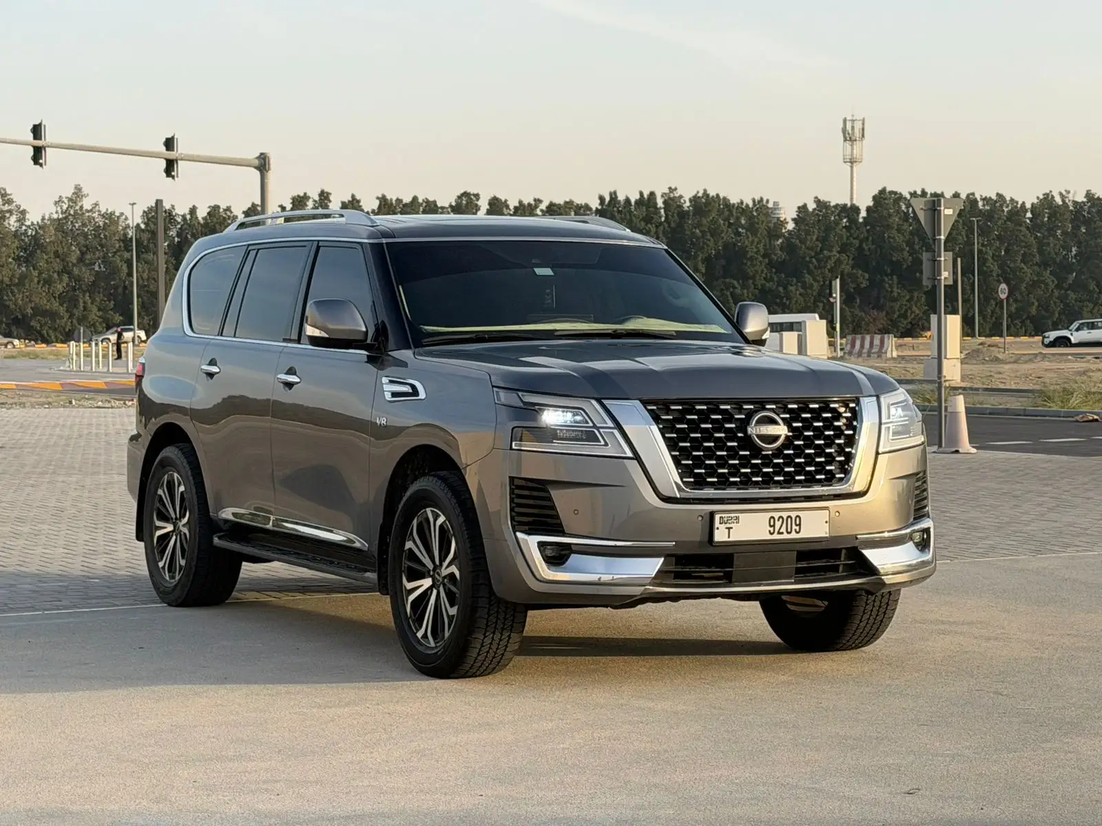 نيسان باترول 2023 5.6L