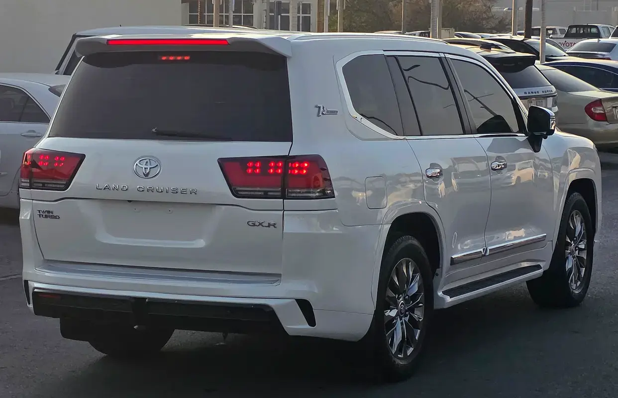 تويوتا لاند كروزر 2015 3.5L