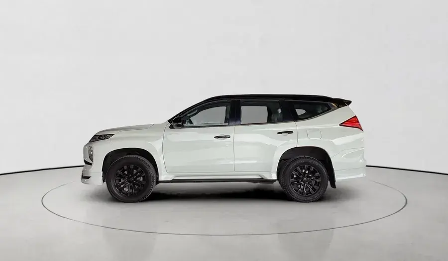 Mitsubishi Montero 2023