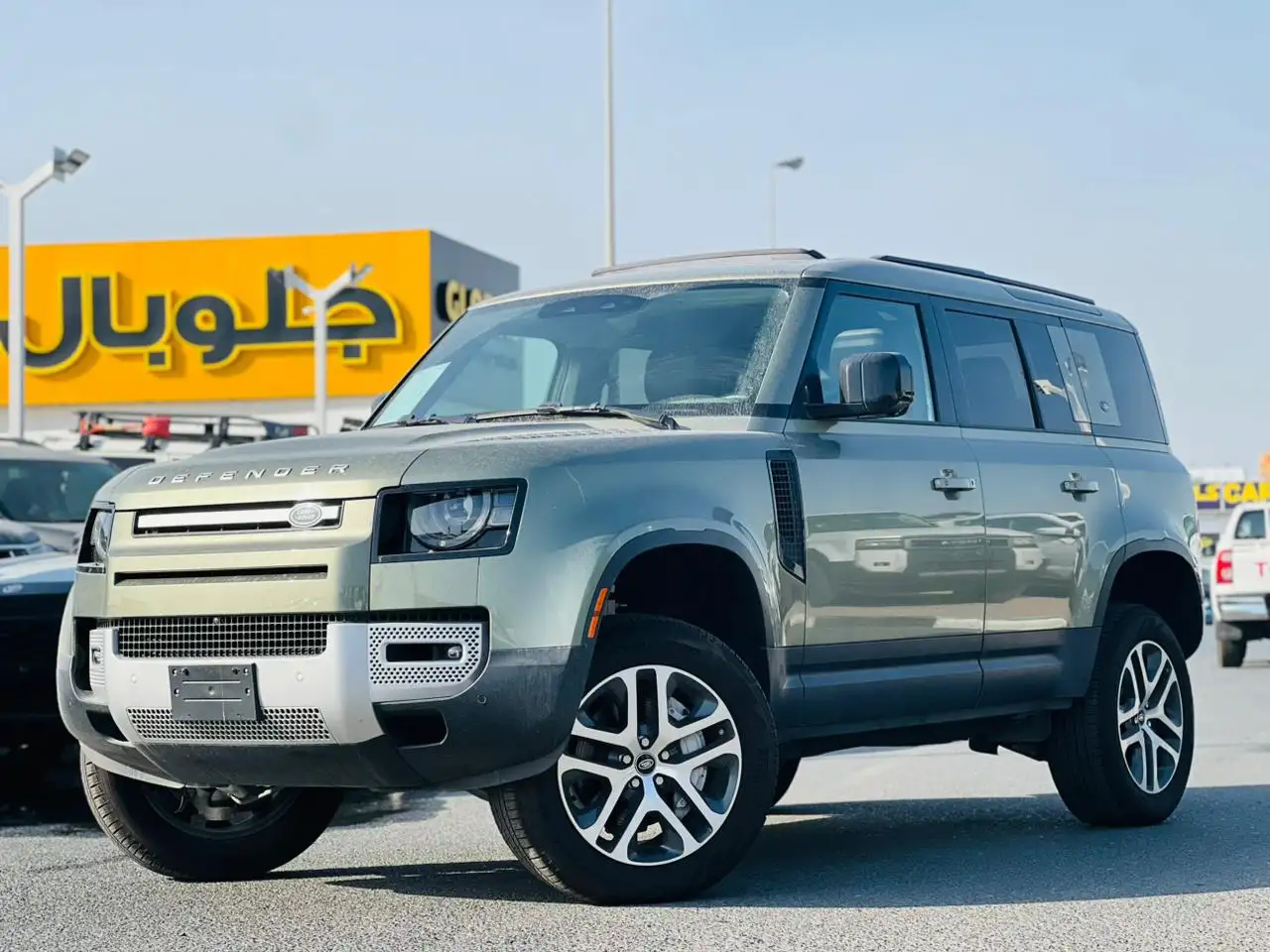 لاند روفر ديفندر 2023 2.5L