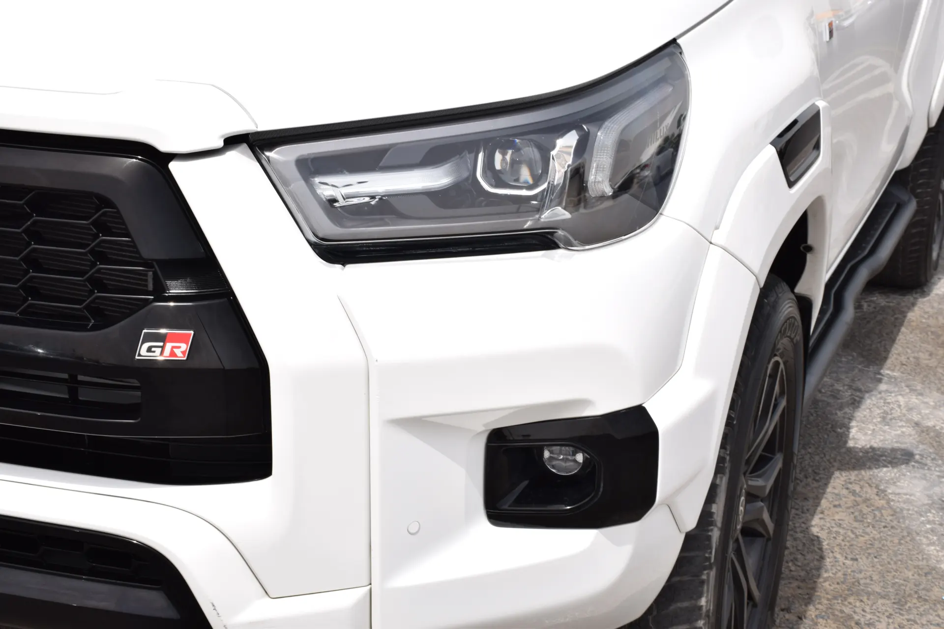 Toyota Hilux 2023 2.8L