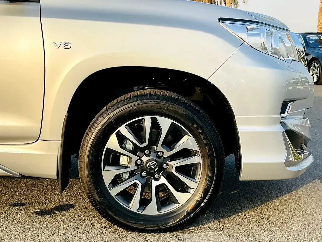 تويوتا برادو 2023 4L