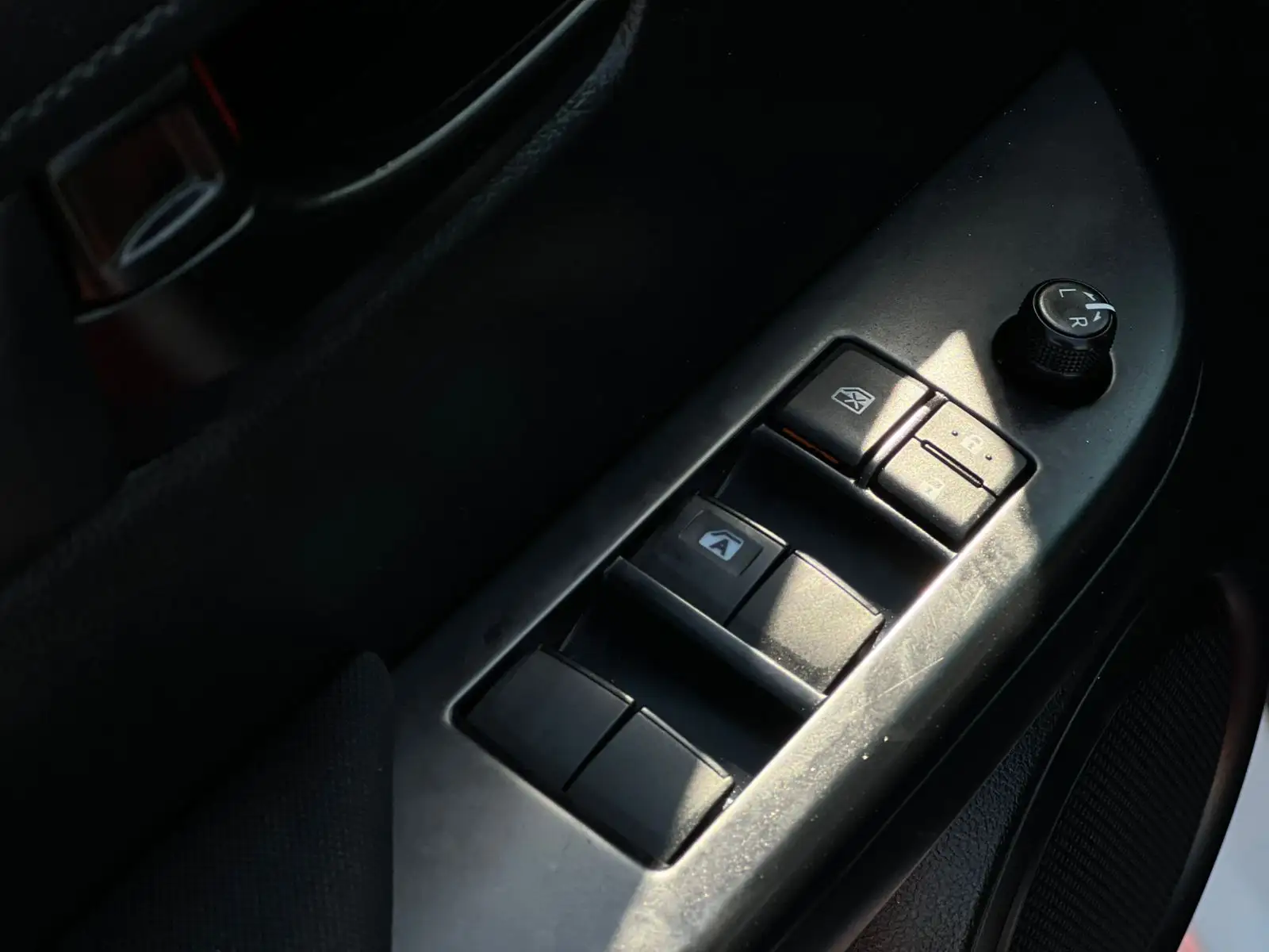 تويوتا هيلوكس 2023