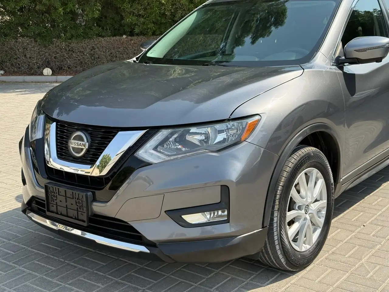 نيسان روج 2018