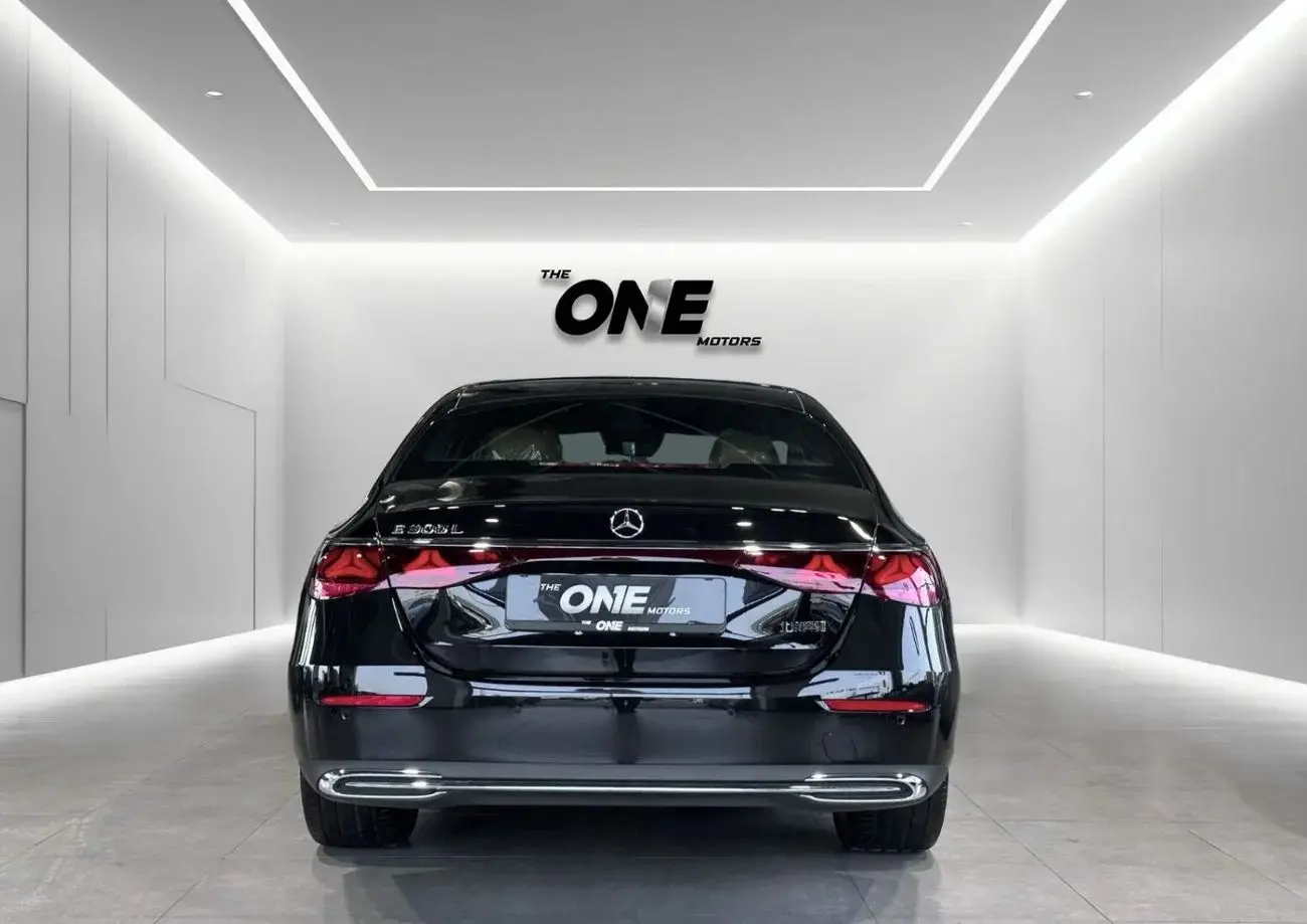 Mercedes Benz E Class 2025 2L