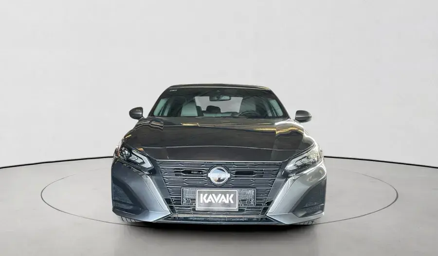 Nissan Altima 2025