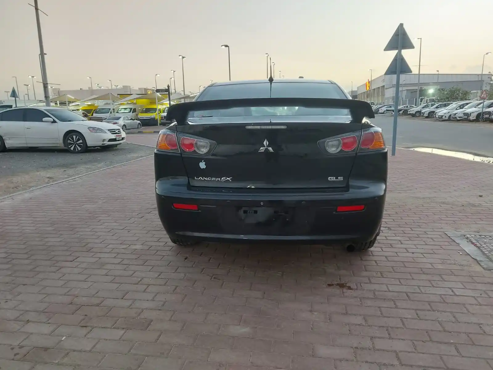 Mitsubishi Lancer 2016 1600L