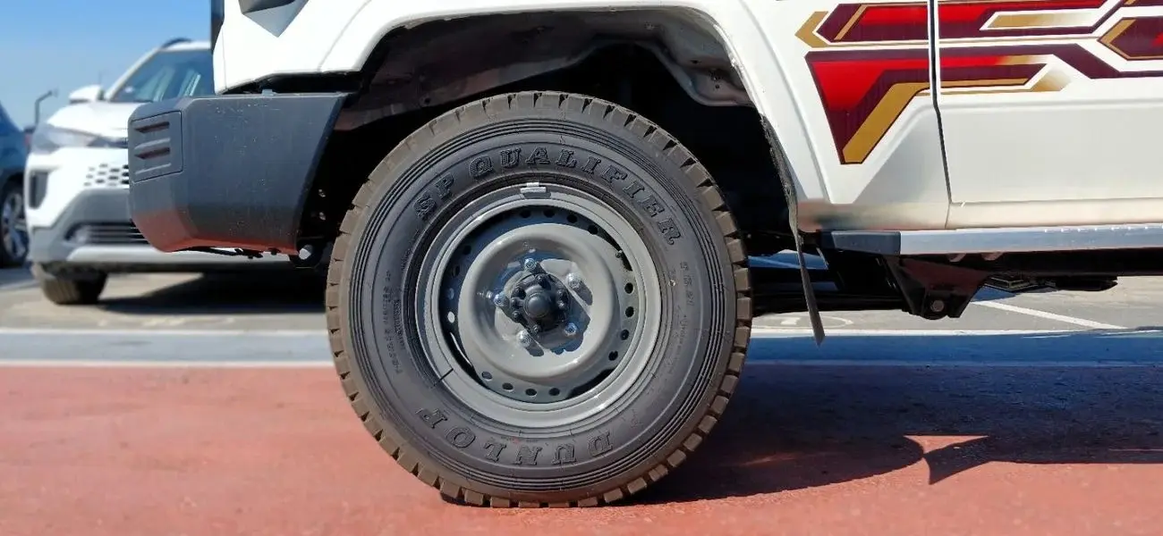 Toyota Land Cruiser Pick Up 2025 4L