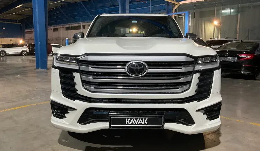 تويوتا لاند كروزر 2024