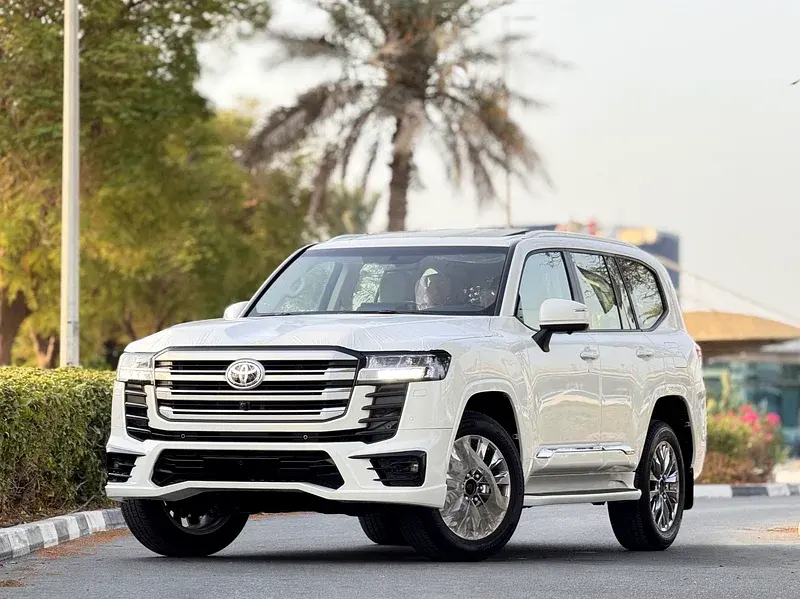 تويوتا لاند كروزر 2025