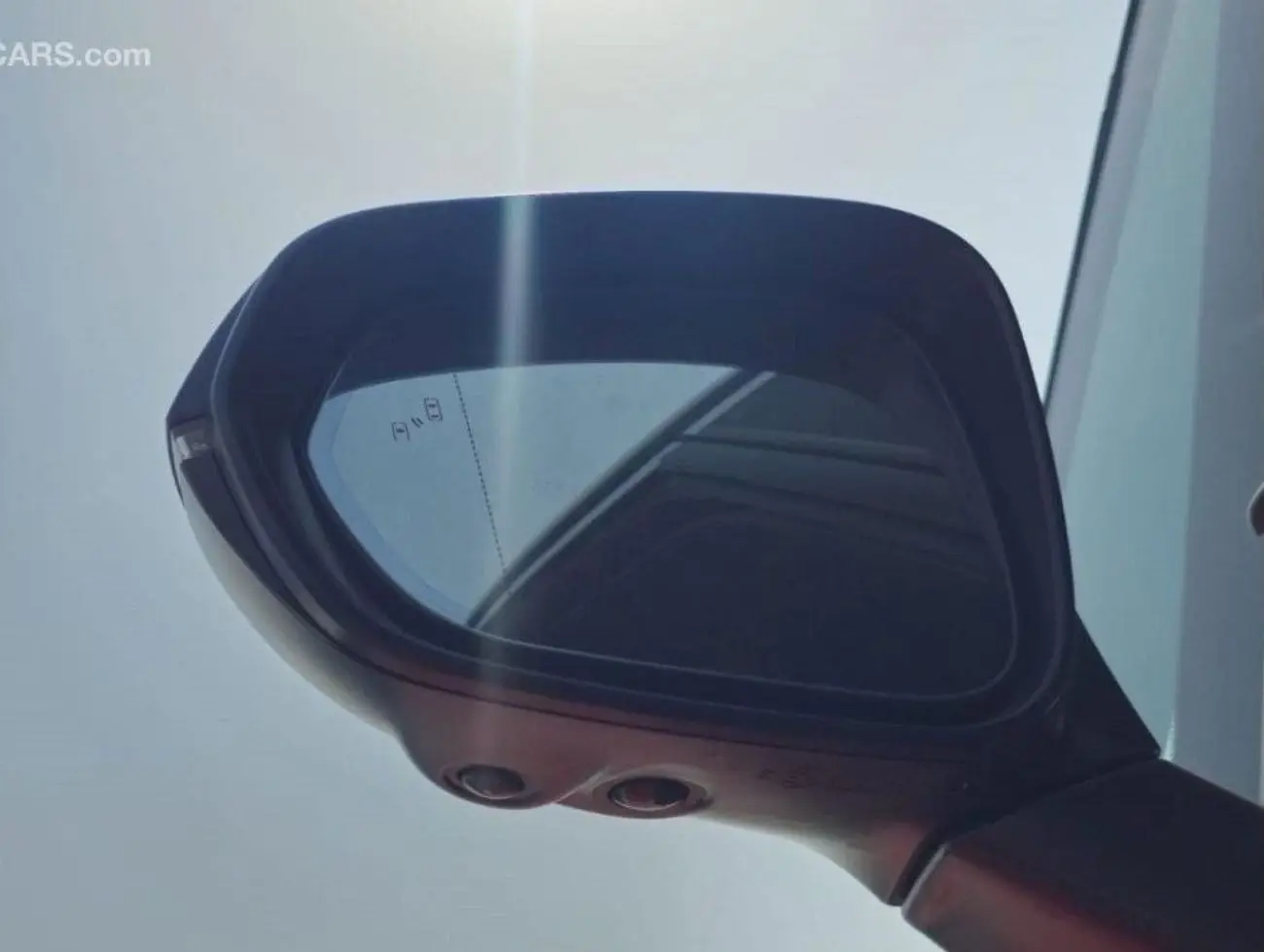 لكزس LM 2025 2.5L