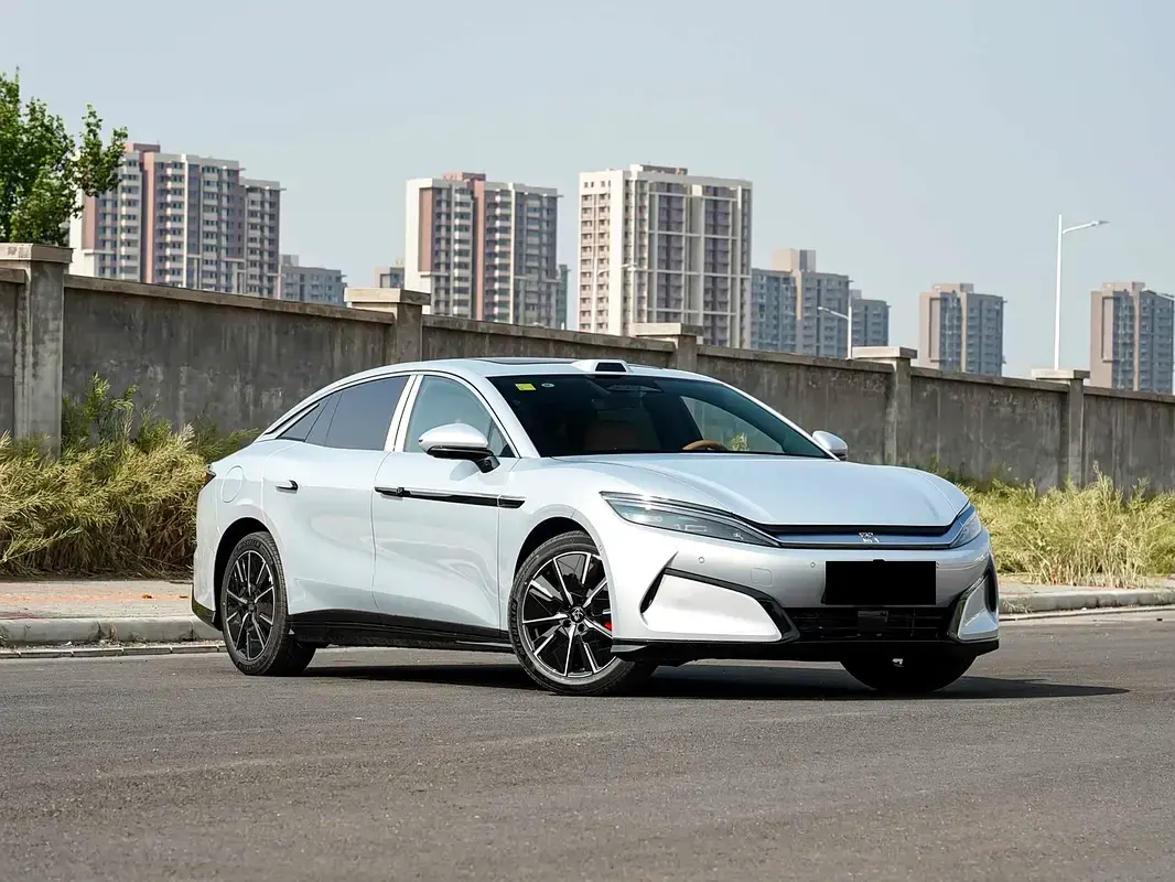 BYD Han L EV 2025