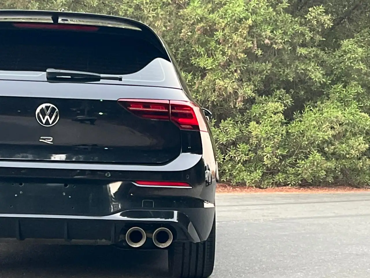 فولكس واجن جولف ار 2023