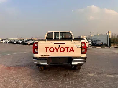 تويوتا هيلوكس 2025