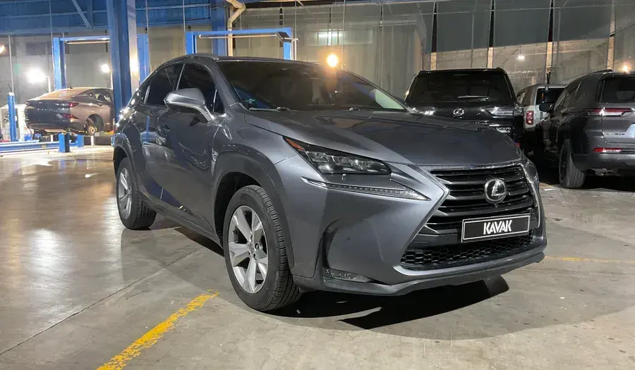 لكزس NX 2017 2.5L