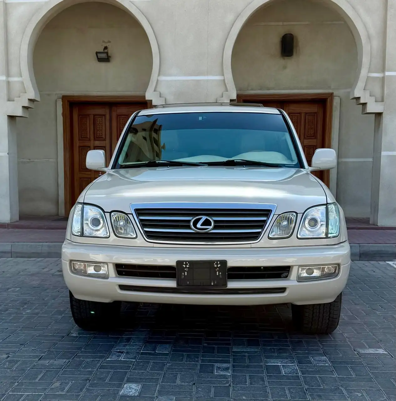 لكزس LX 2003