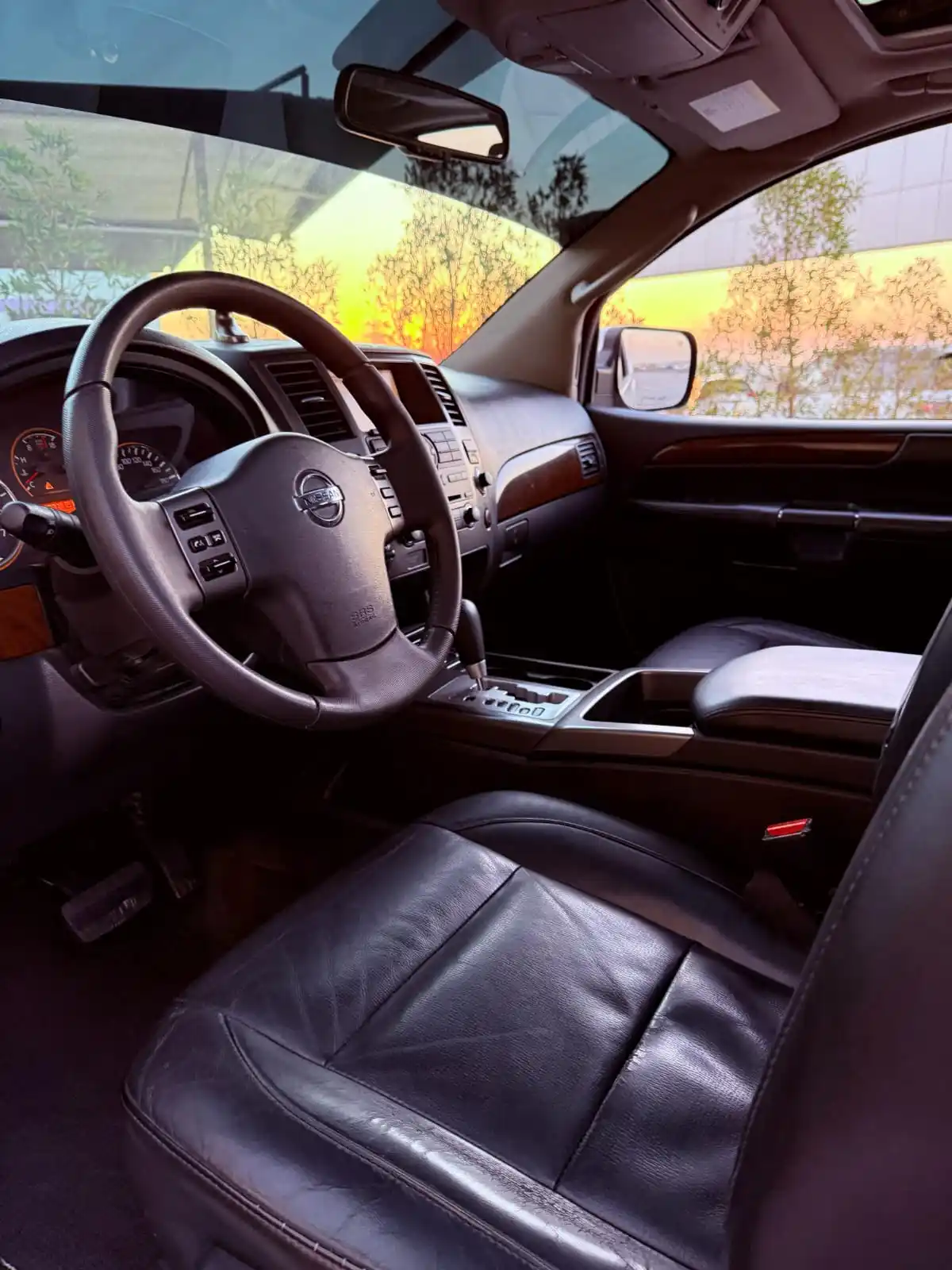 نيسان أرمادا 2012