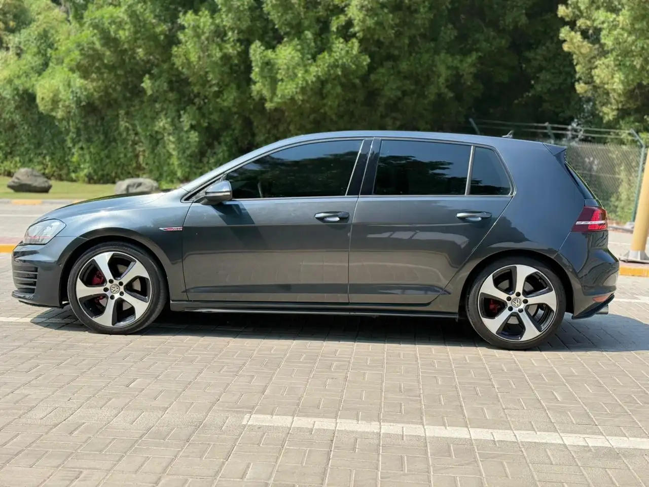فولكس واجن جولف GTI 2014