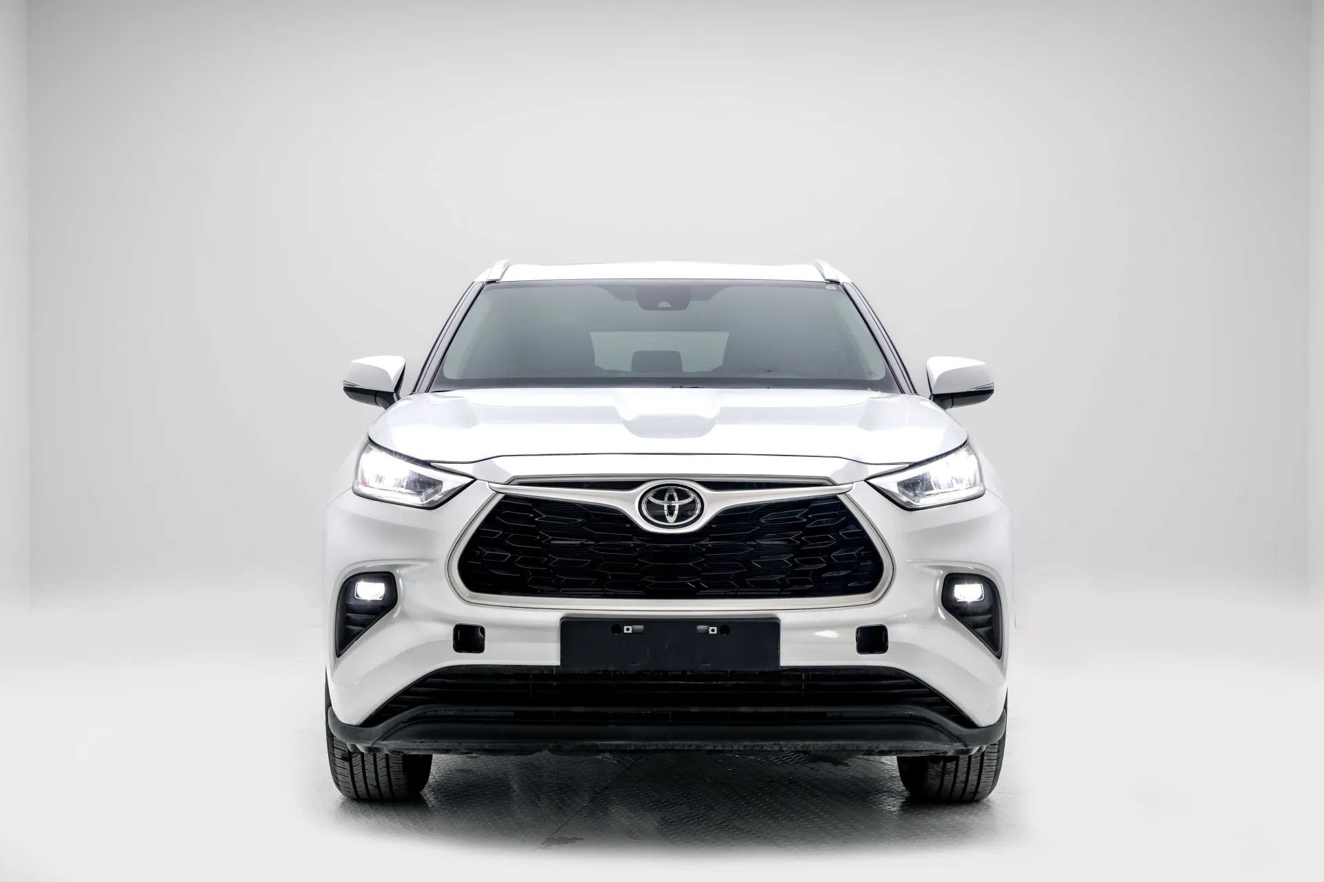 تويوتا هايلاندر 2025 2.5L