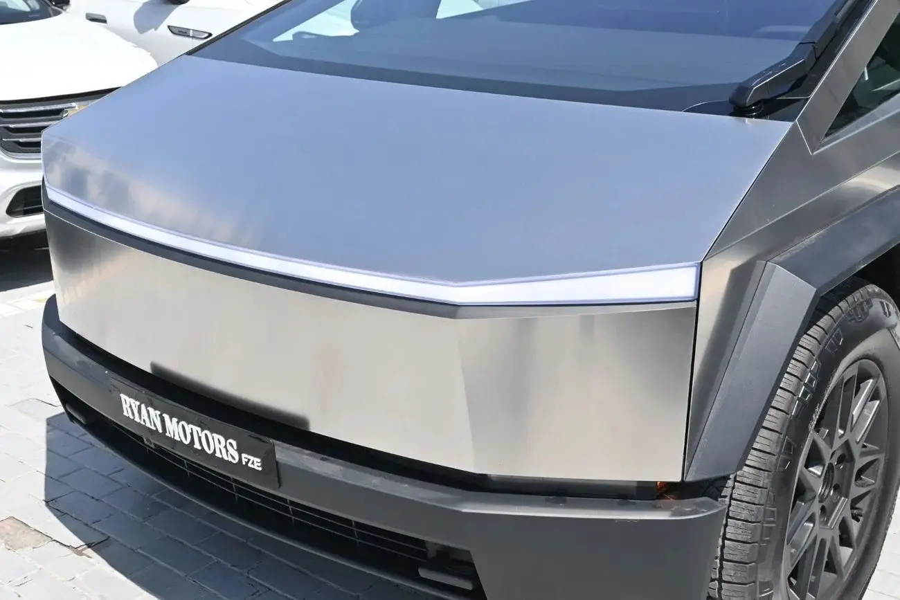 تسلا سايبرتراك 2024 undefinedL